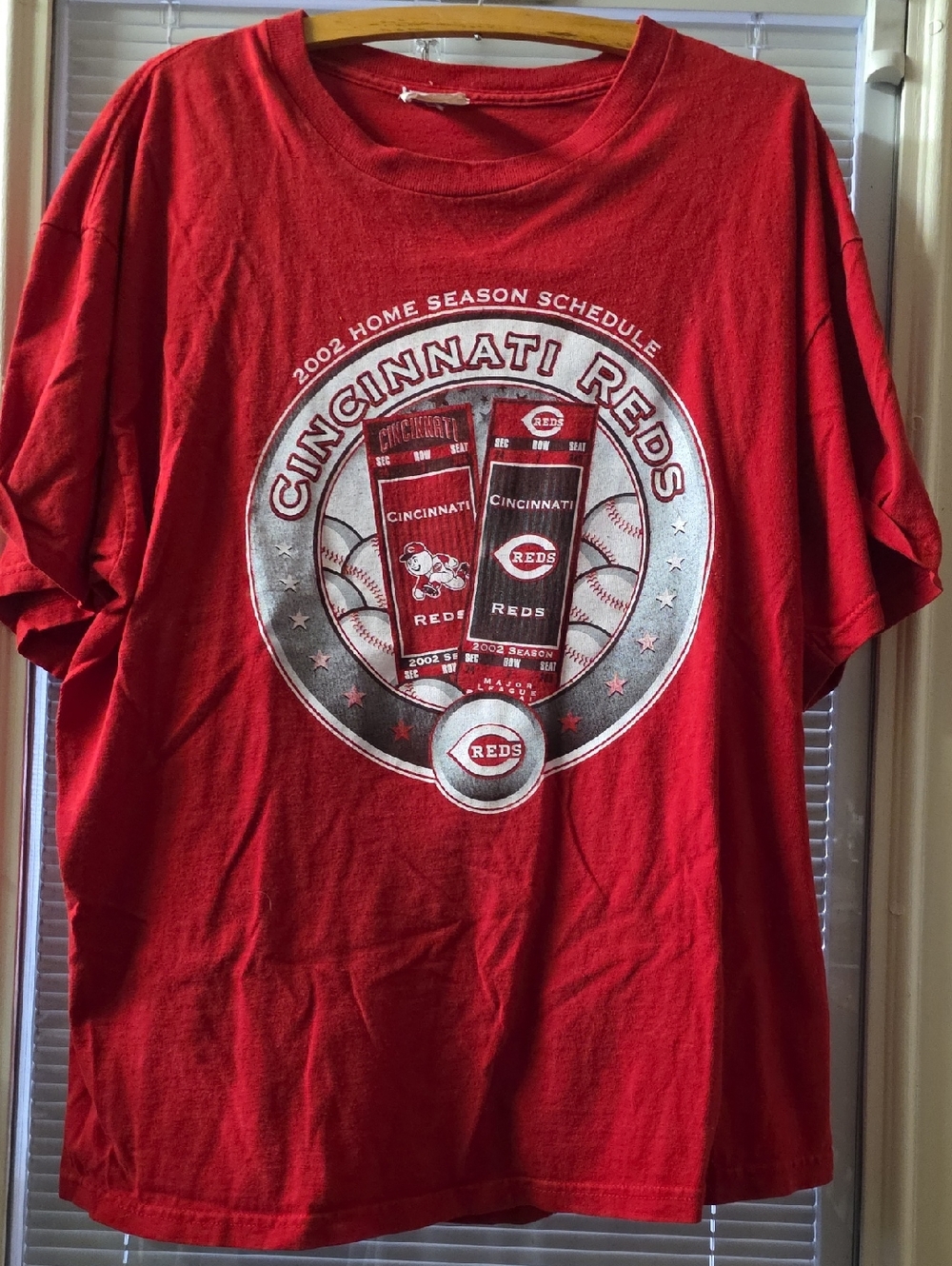 Majestic Cincinnati Reds Red Short Sleeve Graphic Tee
